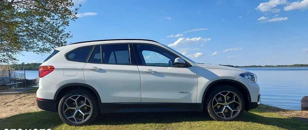 BMW X1 cena 87900 przebieg: 73120, rok produkcji 2018 z Wolsztyn małe 211